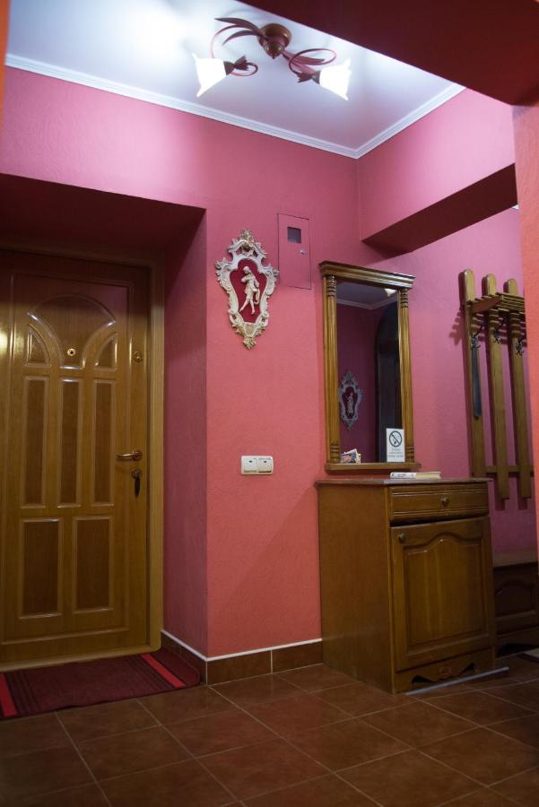 Knaus Apartments Chernivtsi Exterior photo